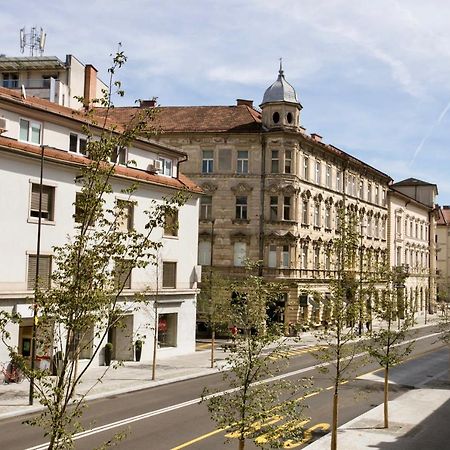 Apartment Optim Ljubljana Exteriör bild