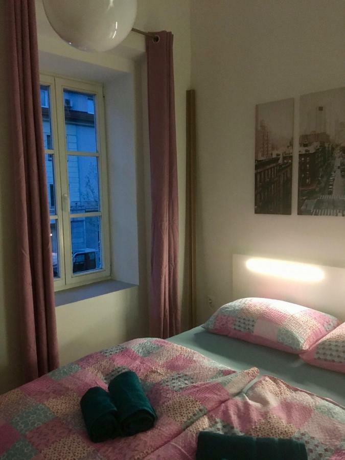 Apartment Optim Ljubljana Exteriör bild